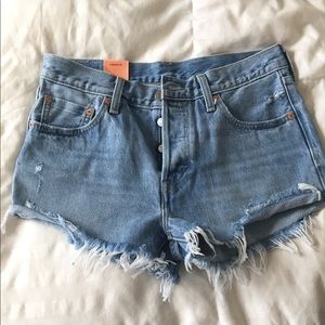 Levis 501 Womens Cut Off Denim Shorts 28 Waist